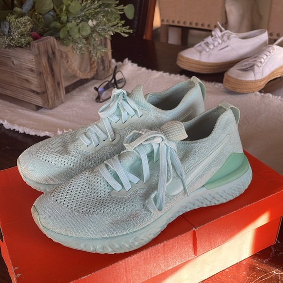 Nike Epic React Flynit 2 - Picture 3 of 6